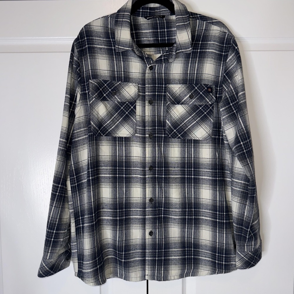 Mountain And Isles Shirt Mens Large Blue Plaid Flannel Long Sleeve Button Up